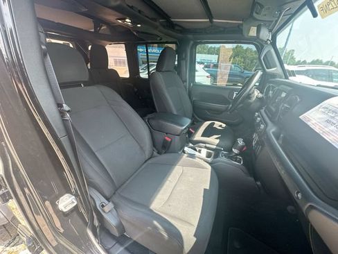 Used 2022 Jeep Wrangler Unlimited Sport AWD/4WD image 30