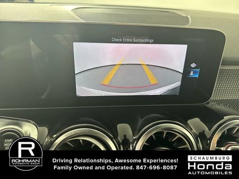 Used 2021 Mercedes-Benz GLB 250 4MATIC image 8