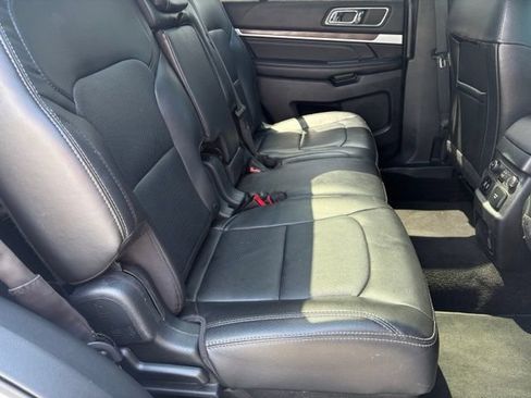 Used 2018 Ford Explorer Limited w/ Equipment Group 301A AWD/4WD image 21