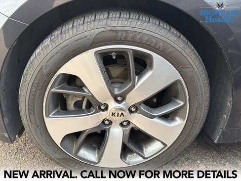 Used 2019 Kia Optima S w/ S Panoramic Sunroof Package FWD image 7