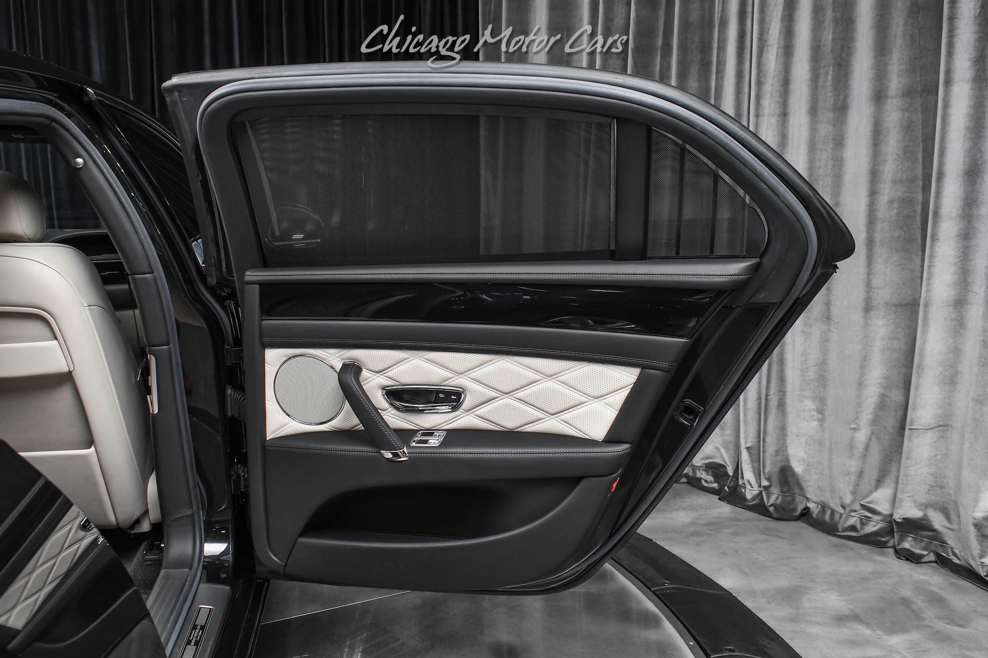 Used 2014 Bentley Flying Spur W12 AWD/4WD image 35