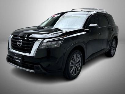 Certified 2025 Nissan Pathfinder SL w/ SL Premium Package
