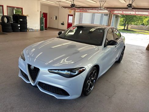 Used 2024 Alfa Romeo Giulia Ti w/ Performance Driving Package RWD image 3