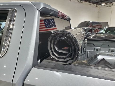 Used 2023 Chevrolet Silverado 1500 LTZ AWD/4WD image 38