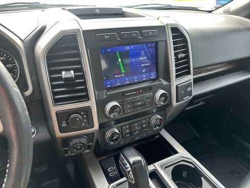 Used 2020 Ford F150 Lariat w/ Equipment Group 502A Luxury AWD/4WD image 12