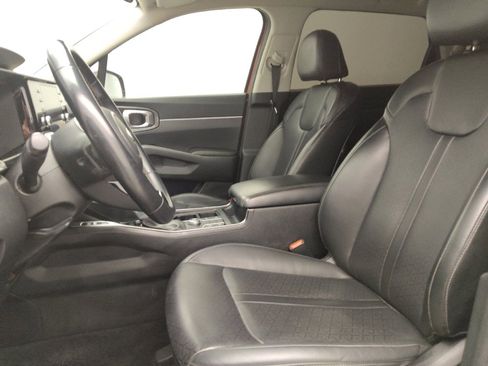 Used 2021 Kia Sorento S image 17
