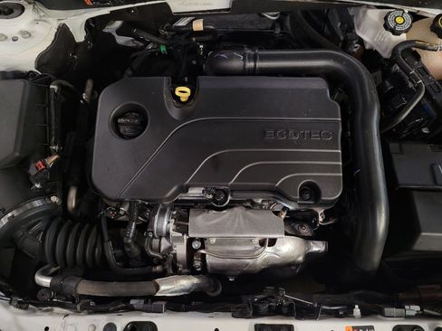 Used 2023 Chevrolet Malibu LS FWD image 30