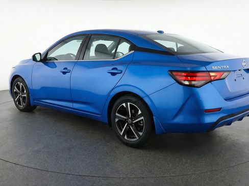 Used 2025 Nissan Sentra SV FWD image 6