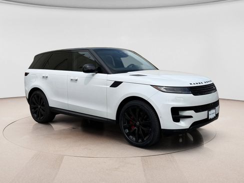 Used 2024 Land Rover Range Rover Sport SE AWD/4WD image 7