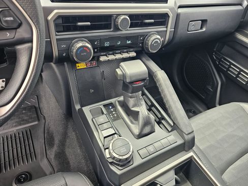 Used 2025 Toyota 4Runner TRD Sport Premium AWD/4WD image 31