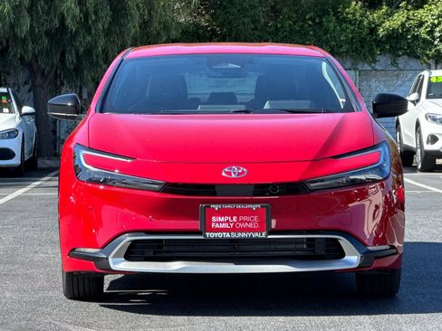 New 2026 Toyota Prius Plug-In Hybrid FWD image 11