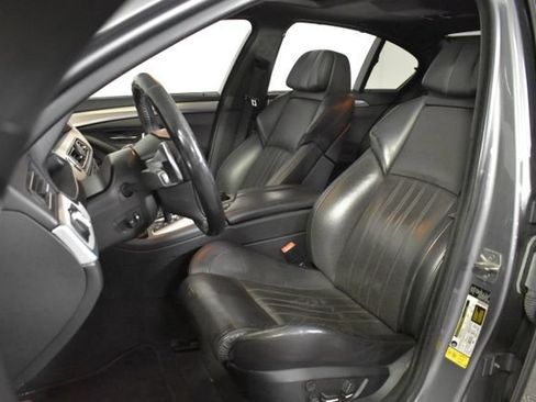 Used 2013 BMW M5 RWD image 10
