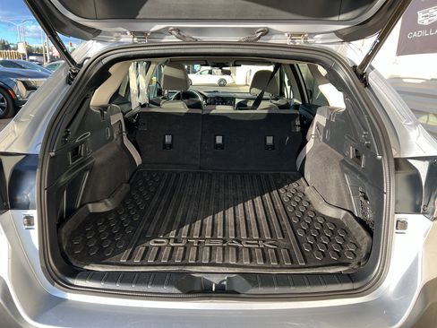 Used 2024 Subaru Outback Premium image 15