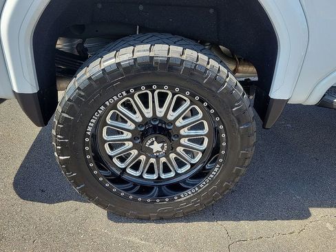 Used 2022 GMC Sierra 2500 AT4 w/ AT4 Premium Plus Package image 7