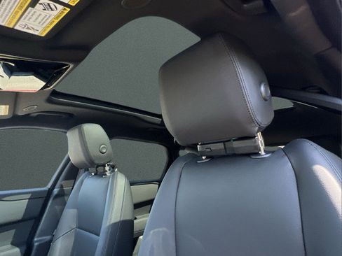 New 2026 Land Rover Range Rover Velar S image 19