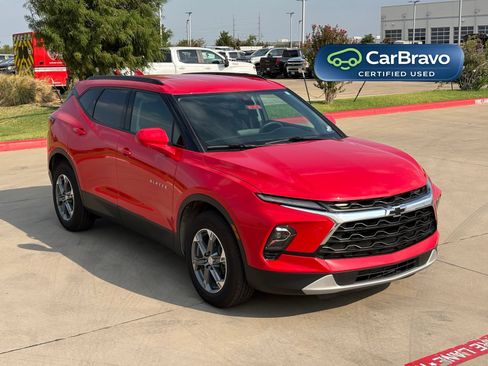 Used 2023 Chevrolet Blazer LT w/ Convenience Package FWD image 11