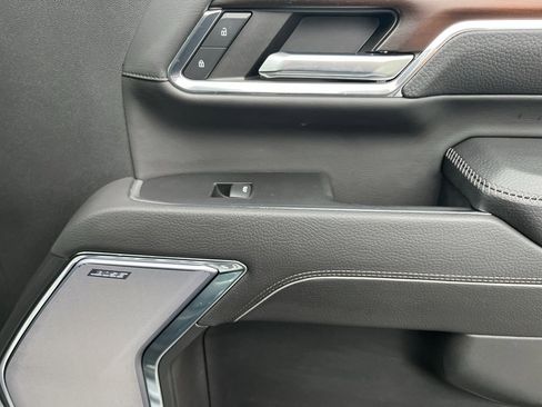 Used 2024 GMC Sierra 2500 Denali w/ Denali Reserve Package image 31