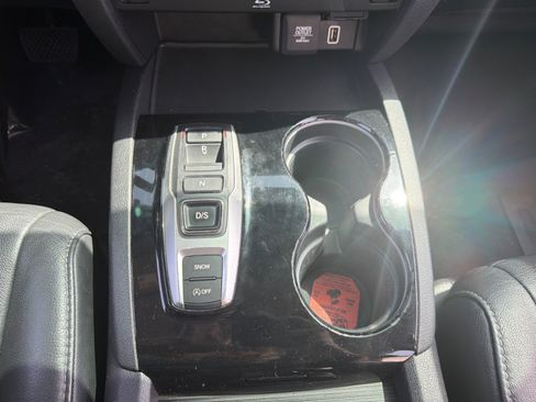Used 2020 Honda Pilot Touring image 27