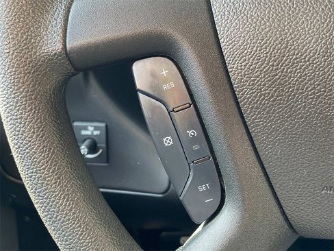 Used 2023 GMC Savana 2500 w/ Driver Convenience Package image 23