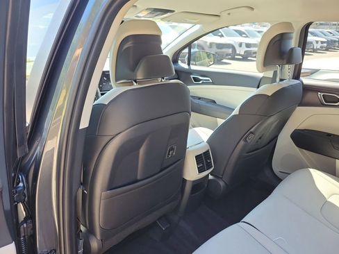New 2026 Kia Sportage EX FWD image 17