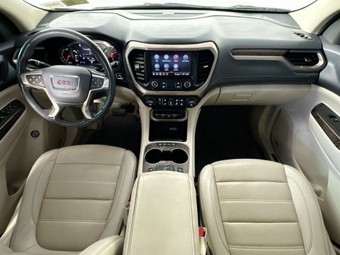 Used 2021 GMC Acadia Denali w/ Denali Technology Package FWD image 10