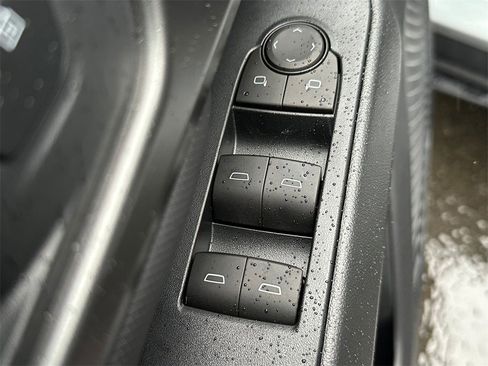 New 2026 Chevrolet Equinox EV LT image 21