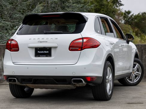 Used 2014 Porsche Cayenne Diesel AWD/4WD image 11