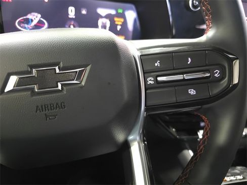 Used 2024 Chevrolet Colorado Z71 w/ Z71 Convenience Package 2 image 30