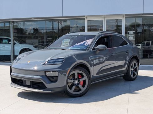 New 2025 Porsche Macan 4S Electric AWD/4WD image 1