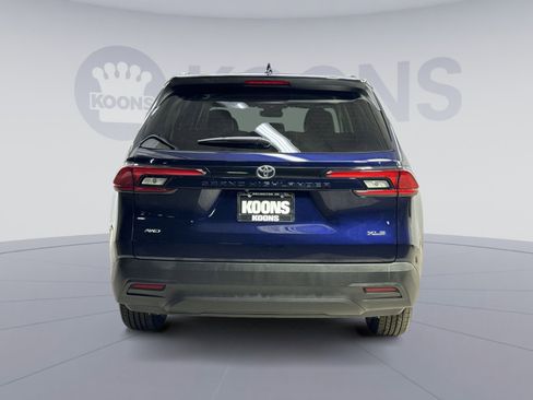 Used 2026 Toyota Grand Highlander XLE image 11
