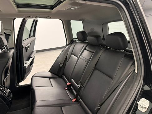 Used 2015 Mercedes-Benz GLK 350 4MATIC image 44