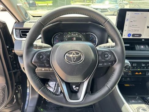 Used 2025 Toyota RAV4 XLE Premium w/ Weather Package AWD/4WD image 28