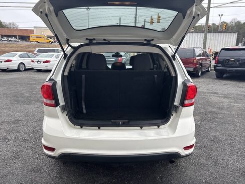 Used 2019 Dodge Journey SE w/ Connectivity Group image 23
