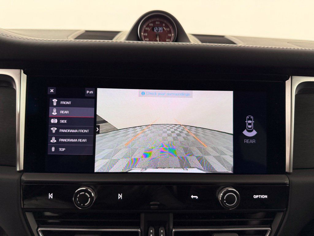 Certified 2023 Porsche Macan GTS AWD/4WD image 38