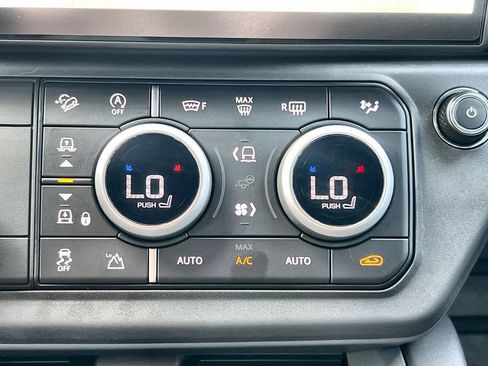 Used 2026 Land Rover Defender 110 S AWD/4WD image 26