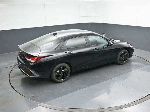 New 2026 Hyundai Elantra SEL Sport Premium FWD image 21