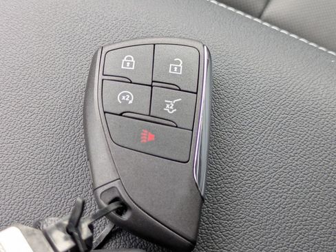 New 2025 Chevrolet Blazer EV LT image 33