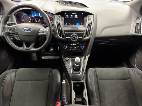 Used 2016 Ford Focus RS image 31