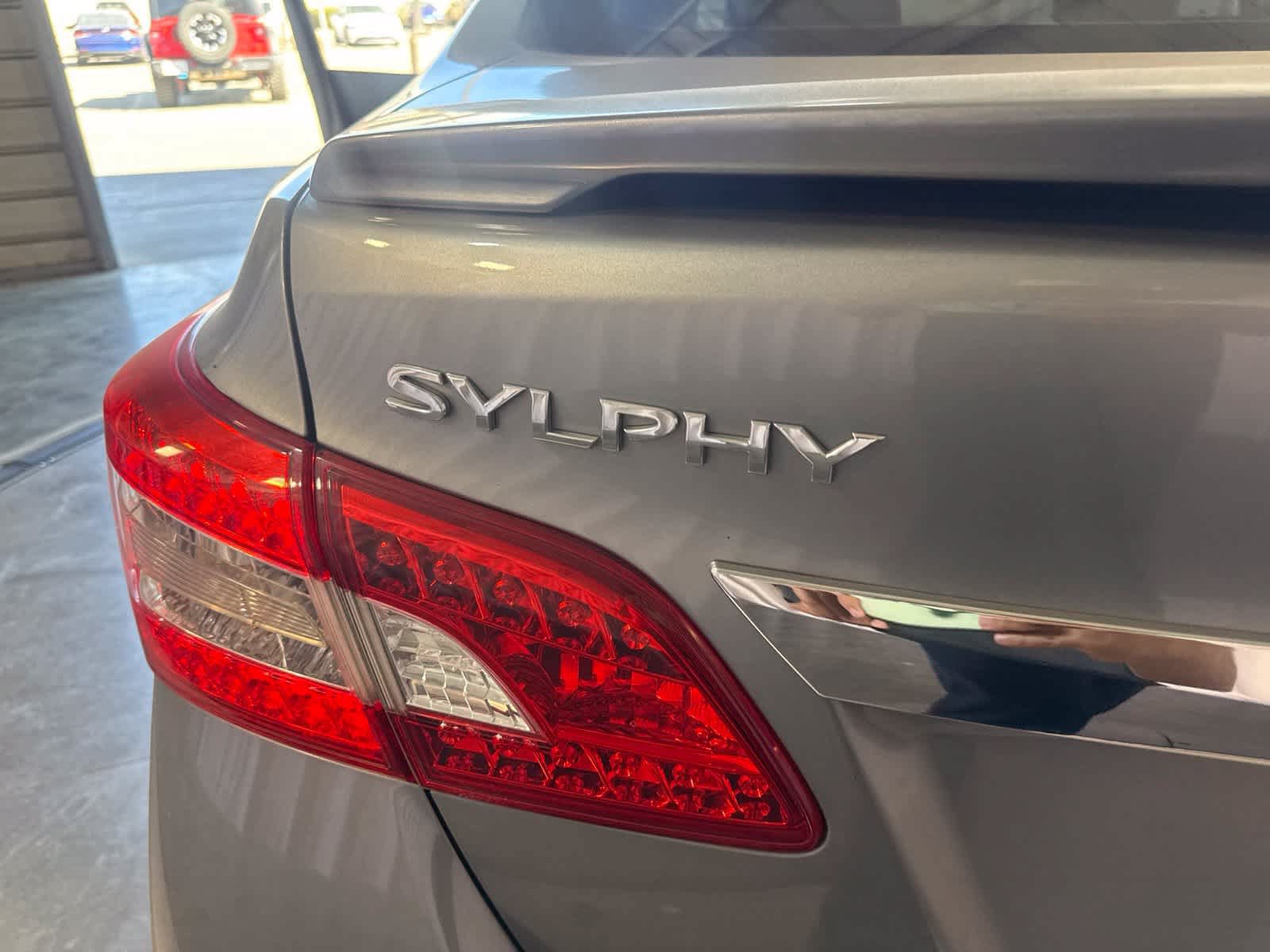 Used 2013 Nissan Sentra SR w/ Driver Pkg FWD image 12