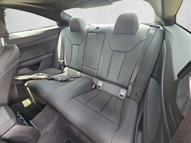 Used 2026 BMW M440i Coupe w/ Premium Package RWD image 16