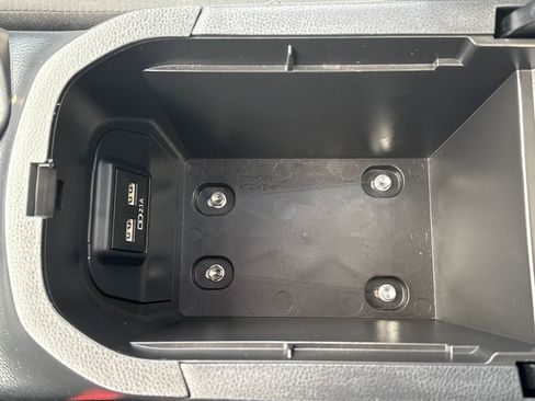 Used 2021 Toyota RAV4 XLE image 27