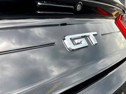 Used 2022 Ford Mustang GT RWD image 23