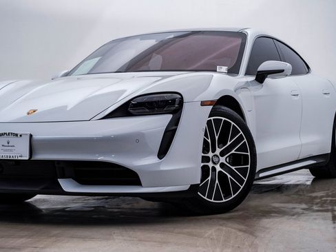 Used 2020 Porsche Taycan Turbo image 2