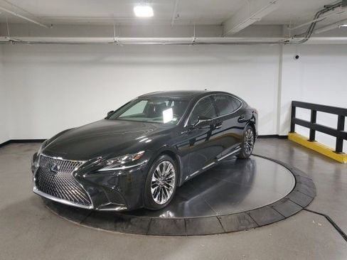 Used 2019 Lexus LS 500h AWD image 4