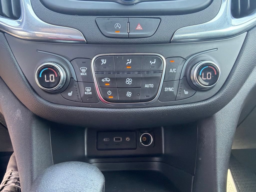 Used 2024 Chevrolet Equinox LT w/ LPO, Floor Liner Package FWD image 25
