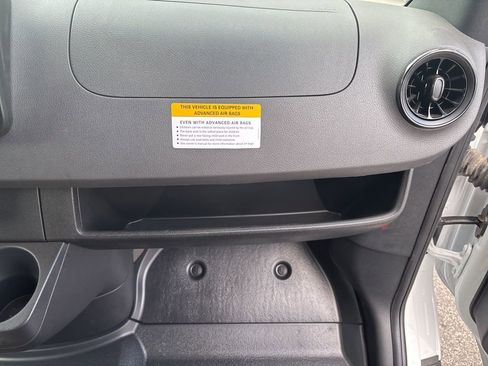 Used 2024 Mercedes-Benz Sprinter 2500 image 26