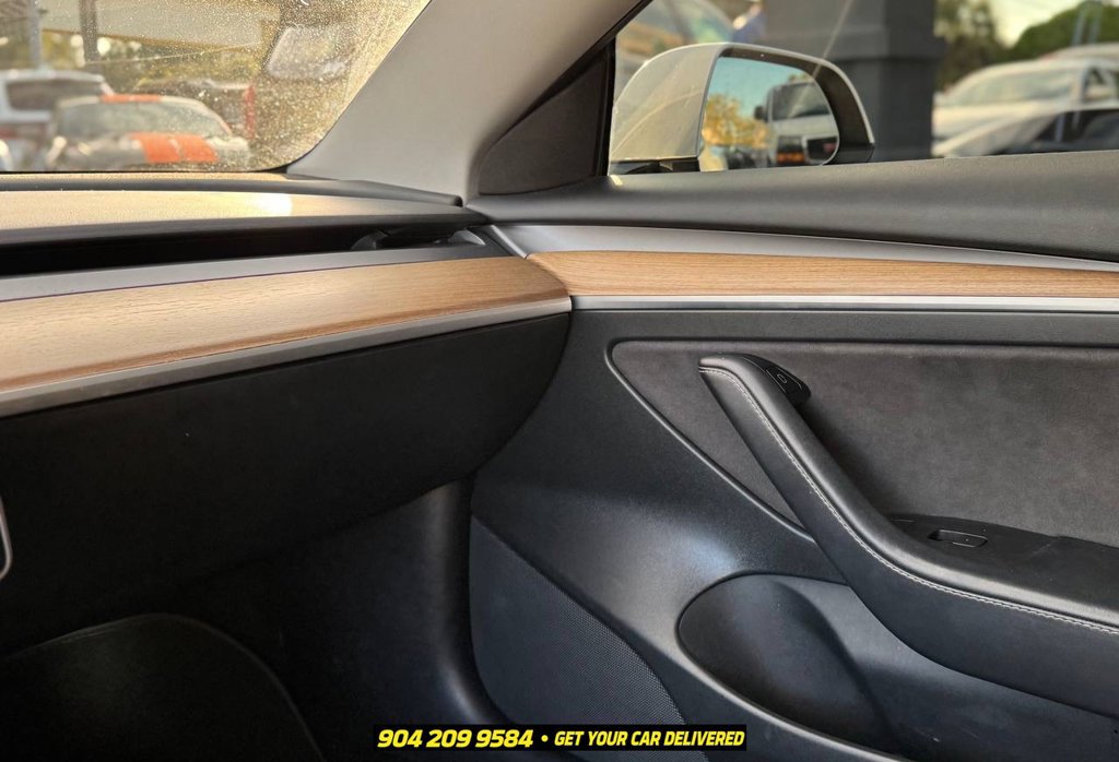Used 2021 Tesla Model 3 Performance AWD/4WD image 18