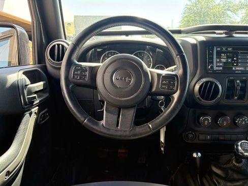 Used 2016 Jeep Wrangler Unlimited Sport w/ Quick Order Package 23S AWD/4WD image 5