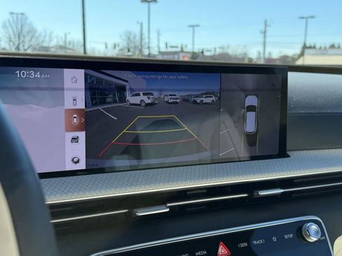 Used 2025 Genesis GV80 3.5T Prestige image 22