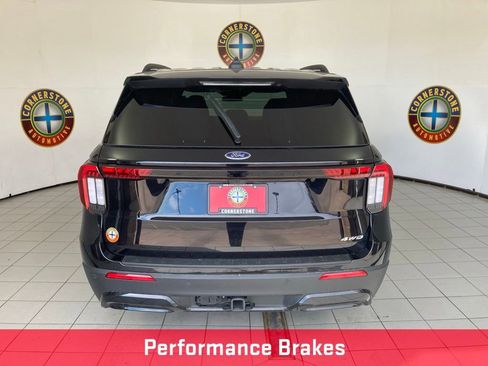 Used 2025 Ford Explorer ST-Line w/ ST-Line Street Pack image 14